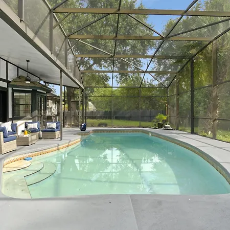 4Br Disney Stay Fireside Magic Pool